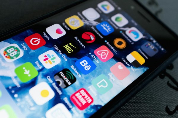 Comment utiliser les bibliothèques de machine learning pour l'analyse prédictive des ventes?